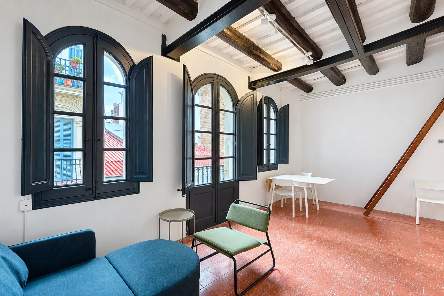 AiP Apartment 01 living room with arched windows